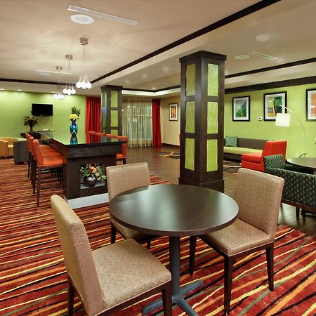 Holiday Inn Express & Suites Houston East - Baytown, An Ihg Hotel Exterior photo